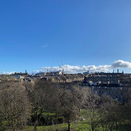New Town Apartment With Castle View Edinburgh Luaran gambar